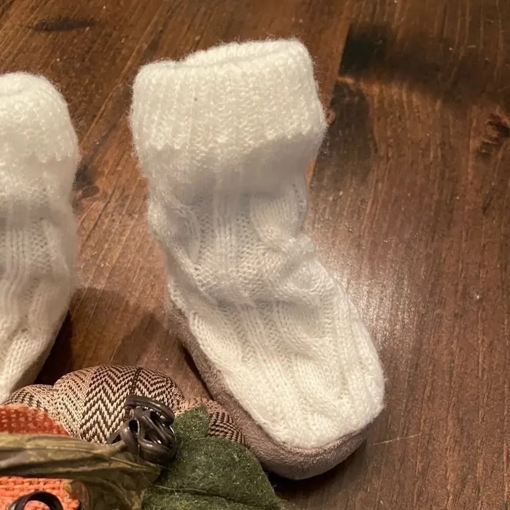 Cable Knit Baby Booties Infant White Non-Slip Cozy 0-3 Months‎ Shoe Socks Preppy
